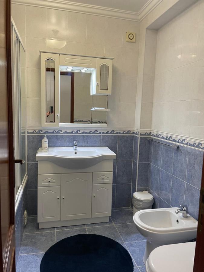 Moradia Da Ilda - Casas De Ferias Nazare Bagian luar foto