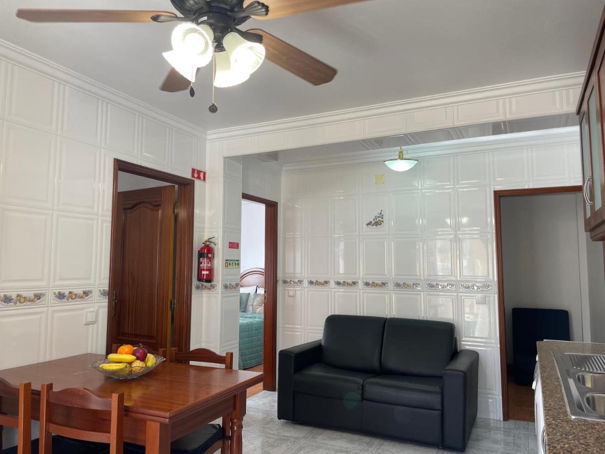 Moradia Da Ilda - Casas De Ferias Nazare Bagian luar foto