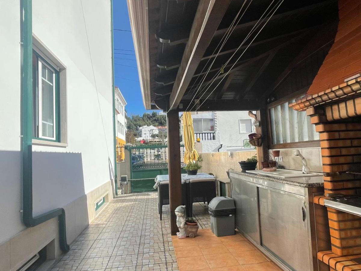 Moradia Da Ilda - Casas De Ferias Nazare Bagian luar foto
